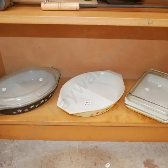 3x mid-century pyrex baking dishes