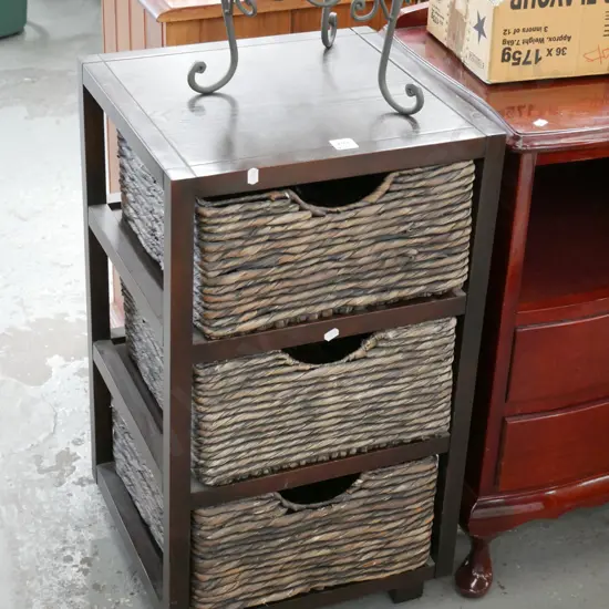 chest with 3 seagrass storage baskets H-670