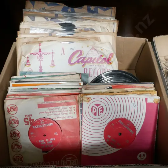 box; 45s, 78s