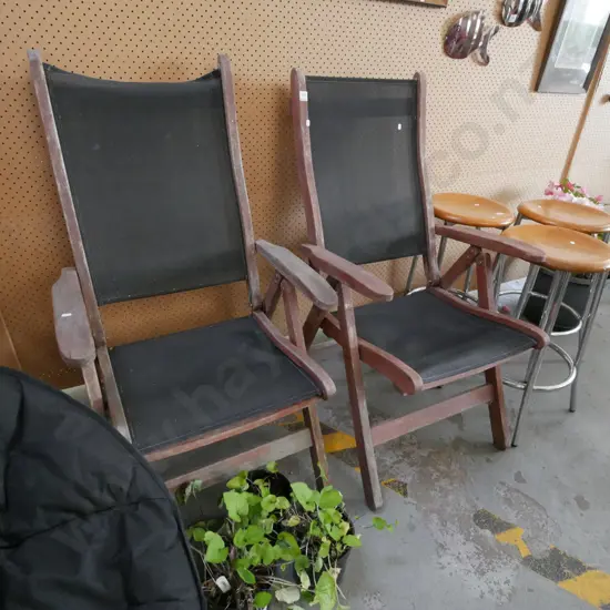 2x hardwood foldaway lawn chairs