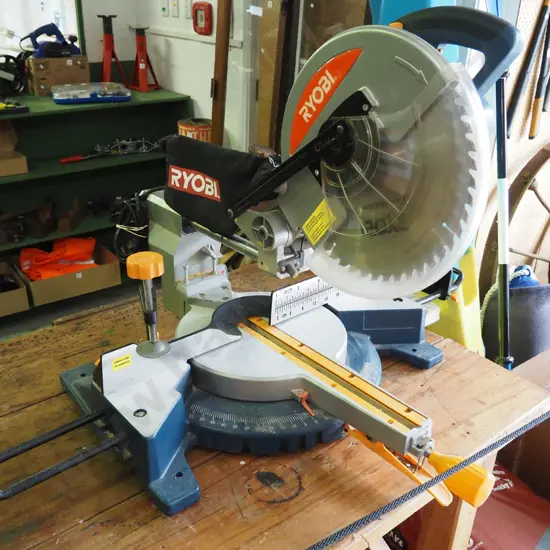 Ryobi compound mitre saw