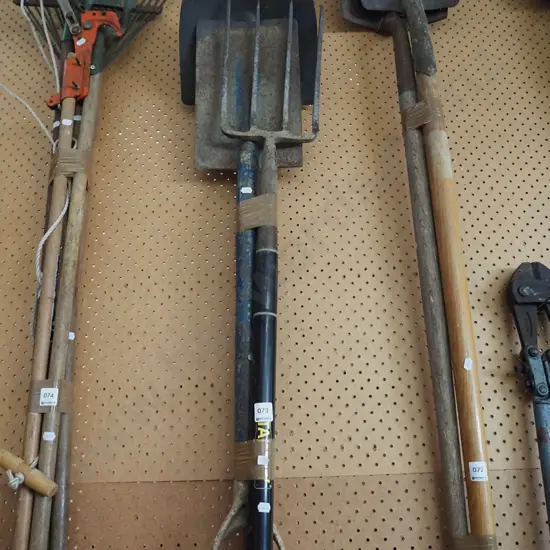 garden tools; shovel, spade, for