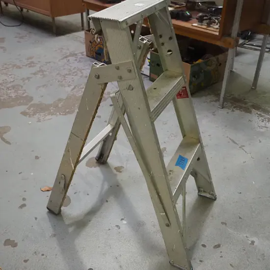 2 step aluminium ladder