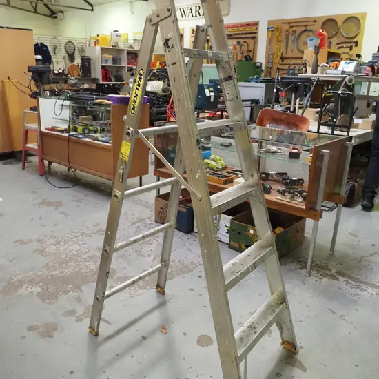Trademaster 5 step aluminium ladder