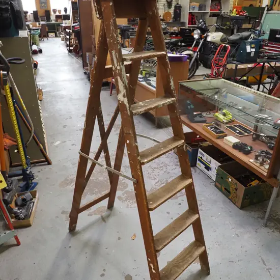 6 step wooden ladder