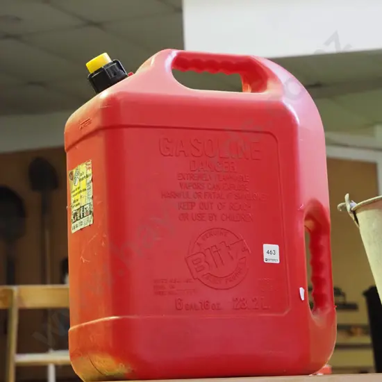 23.2L petrol can