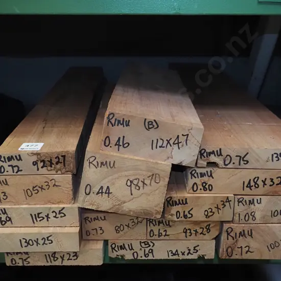 various lengths of dressed rimu