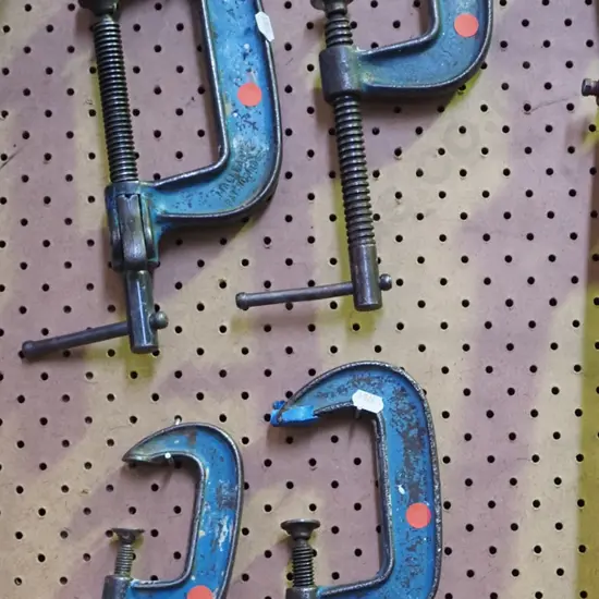 4x G clamps - red dots