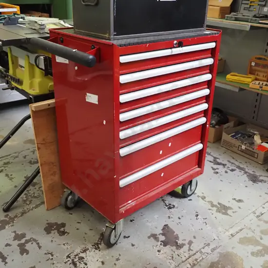 7 drawer lockable tool chest on casters - key in office