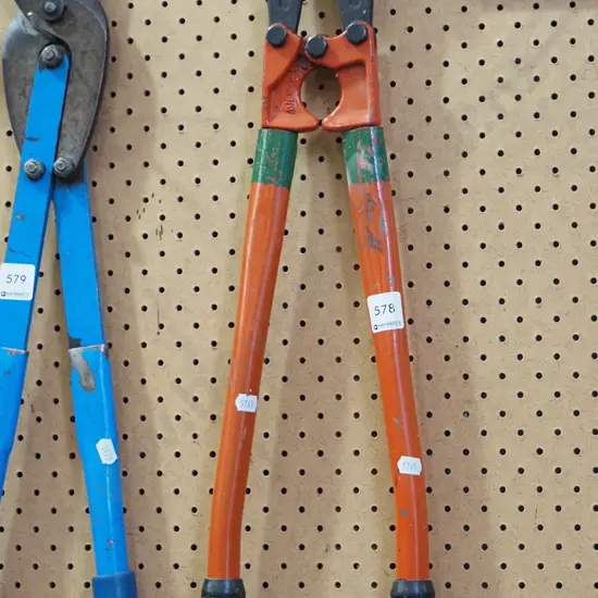 bolt cutters