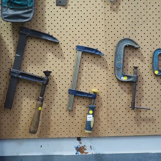 2x G clamps, 2x F clamps - yellow dots