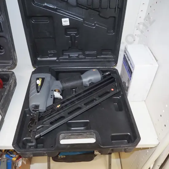 Air Wave braiding gun, box of braids