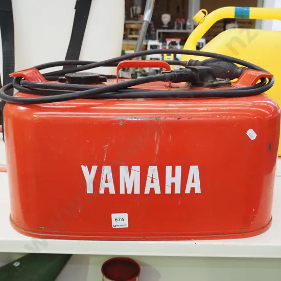 Yamaha boat petrol tank