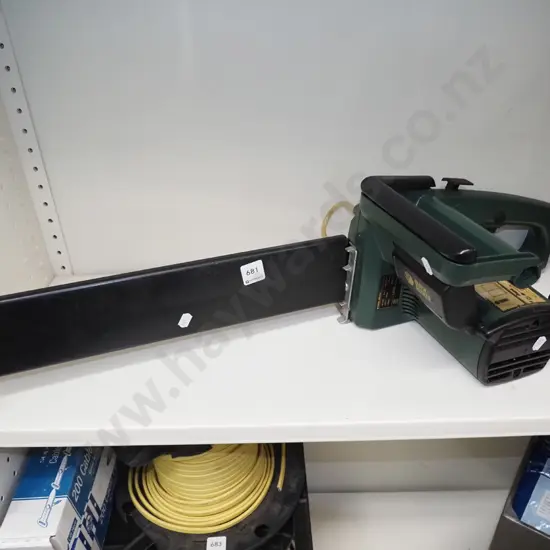 Black & Decker electric chainsaw