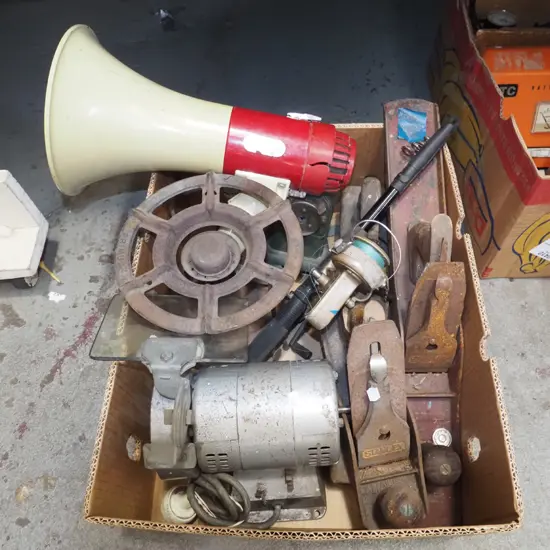 box; rusty hand planes, bench grinder, camp stove etc
