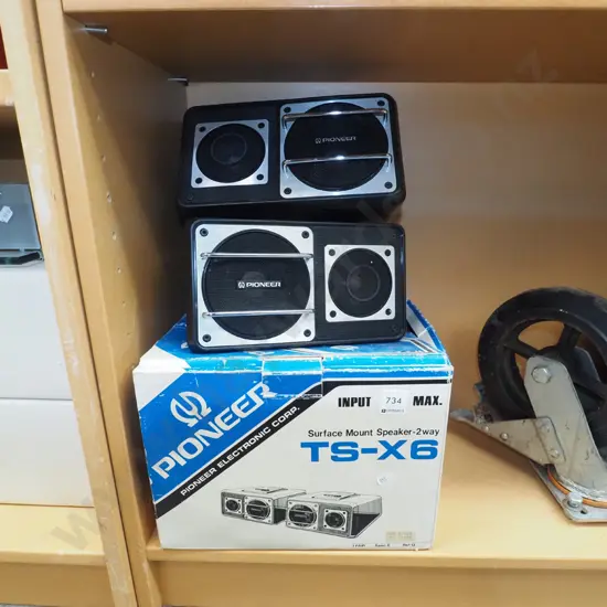 pair of Pioneer car speakers