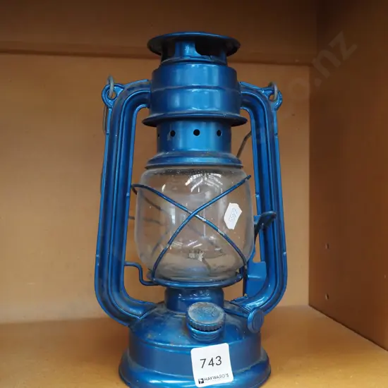 Chinese hurricane lantern