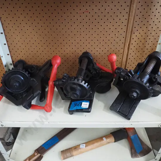 3x heavy duty T&G floor clamps