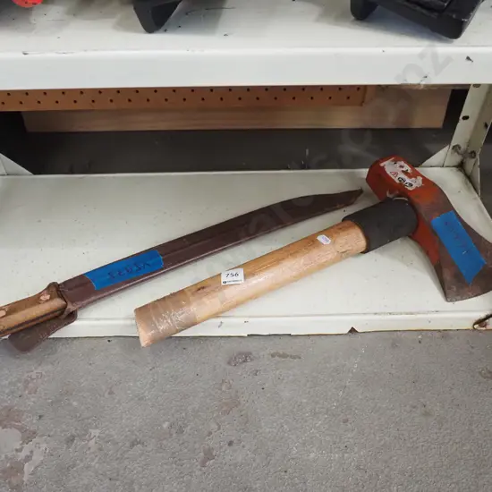 machete in sheaf, log splitter - with cut short handle