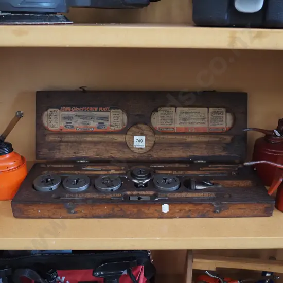 vintage wooden tap and die set, 3x oilers