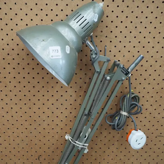 bench mounted anglepoise lamp - missing bench mount