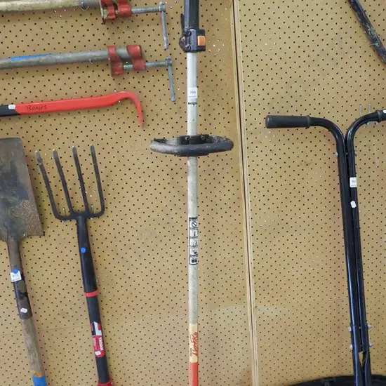 Shindawa 2 stroke line trimmer