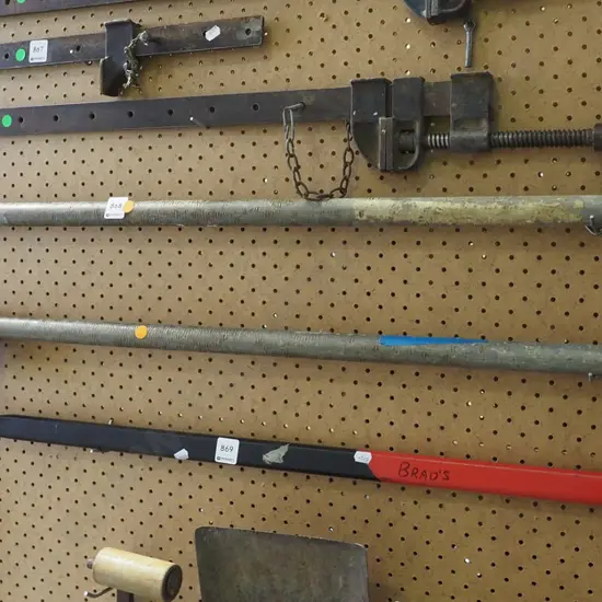 2x pipe clamps orange dots