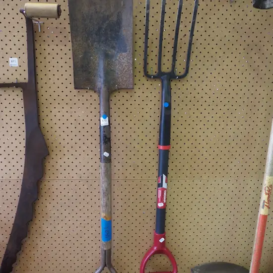 garden spade and fork - blue dots
