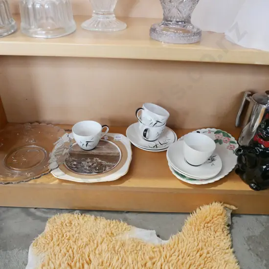 Tunstall Wellington Harbour plate, royal tour glass bowl, coffee plunger etc