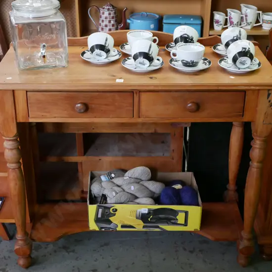 recycled rimu 2 drawer hall table H-900 W-1050 D-450