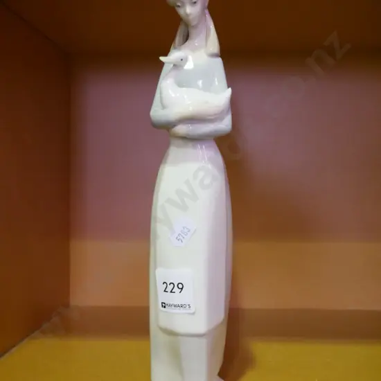 Nao figurine- girl and goose H-260