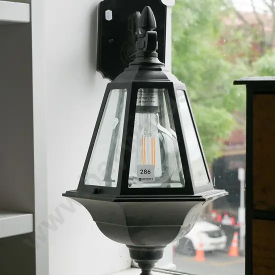 outdoor light fitting