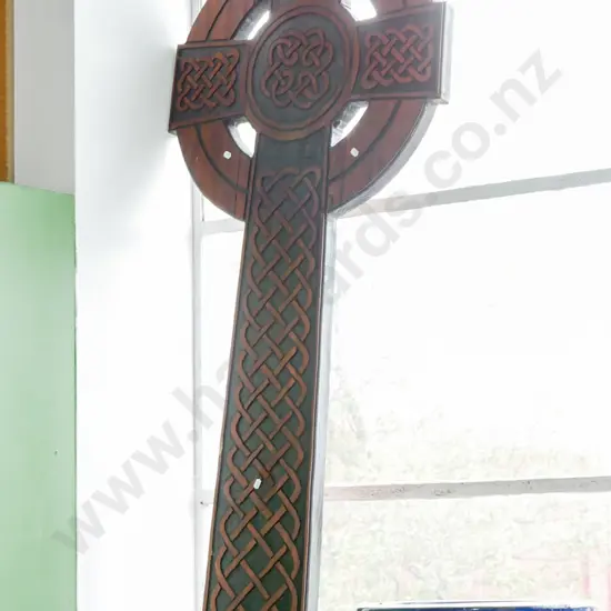large wooden Celtic cross H-1700