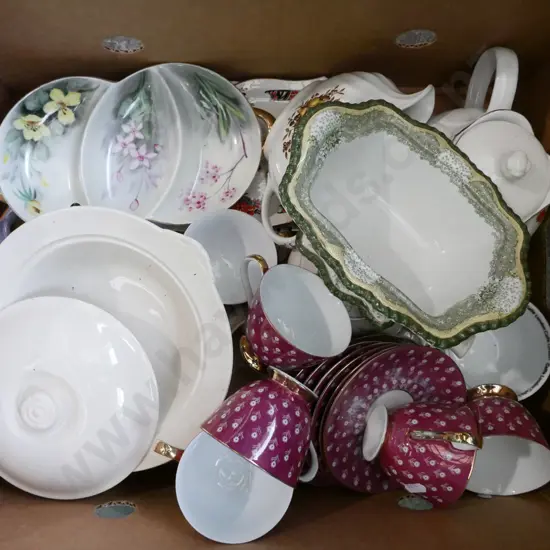 box; cups, lidded veges etc