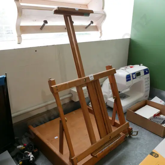 combination artist box and easel