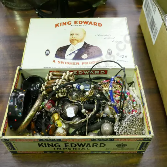 cigar box of costume jewellery