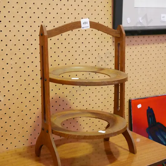 oak cake/plate stand