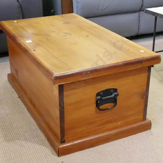 recycled rimu blanket box H-400 W-900 D-500