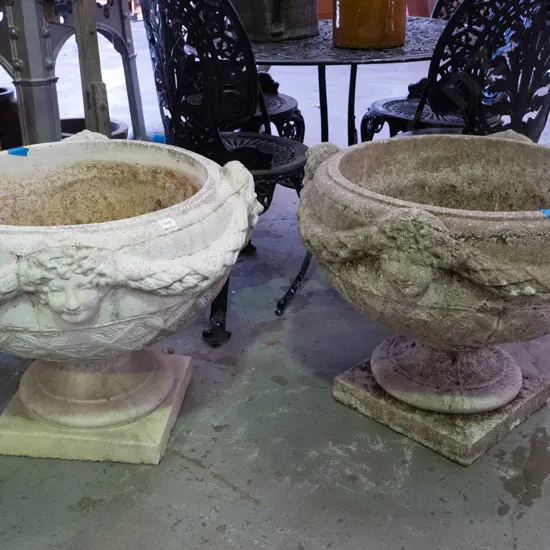2x large classical style cast concrete garden urns H-530 Diam-640