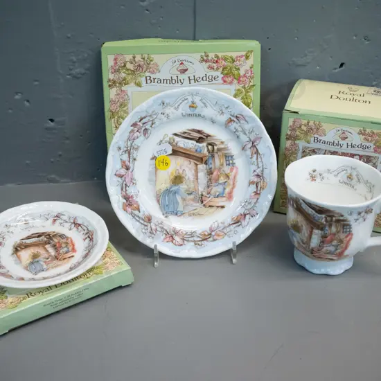3 boxed Royal Doulton Brambly Hedge items - Winter coaster, plate D-160 and beaker / mug - some wear to boxes