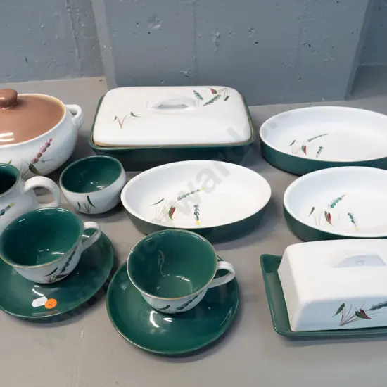 Denby table and serving ware - 8 pieces Greenwheat and a lidded vege dish in a pink & brown variation