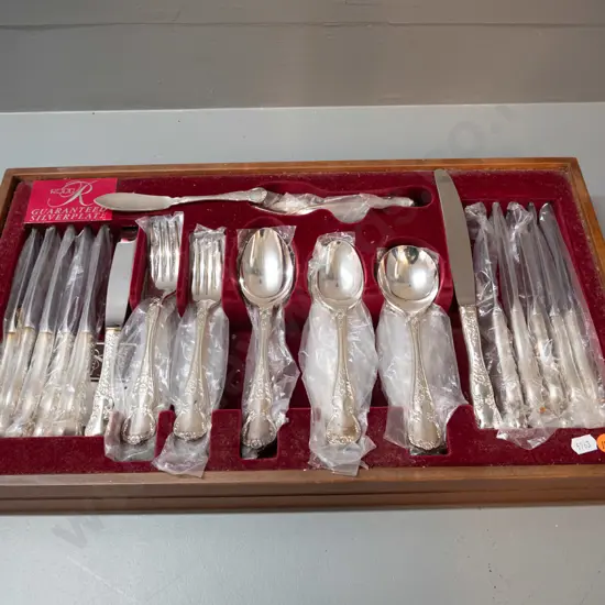 Rodd Camillle 6-place cutlery set in timber half case