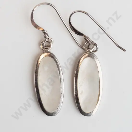 silver mother of pearl earrings stamped 925