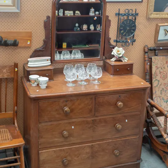 Victorian walnut lady's dresser with arched bevelled mirror w/carved cresting, 2 small jewellery drawers, 4 drawers with