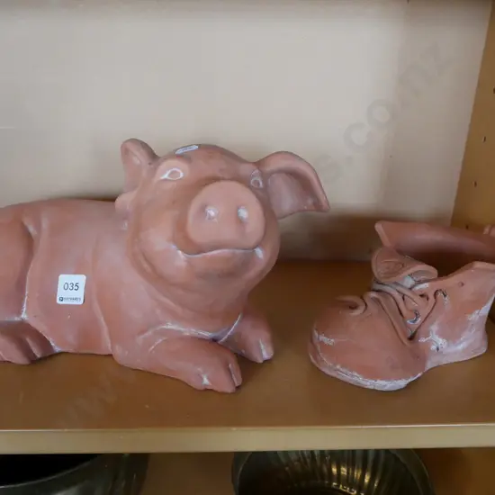 terracotta pig figurine H-200, old boot