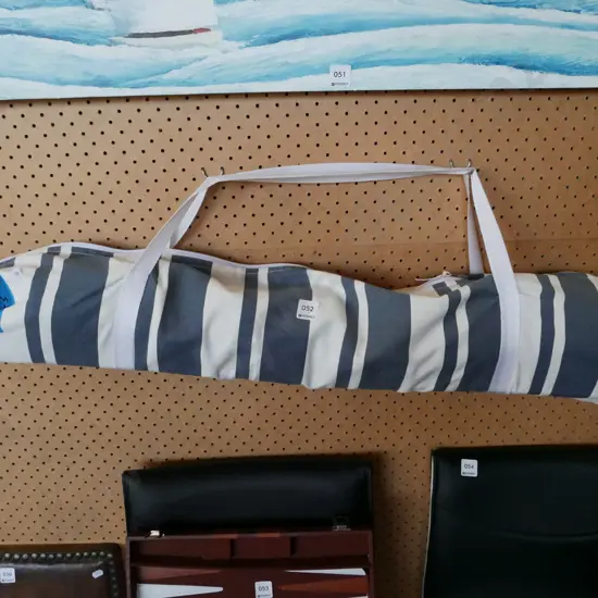 deck chair and canvas carry bag