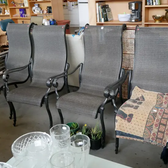 4x cast alloy with woven plastic outdoor chairs - red dots