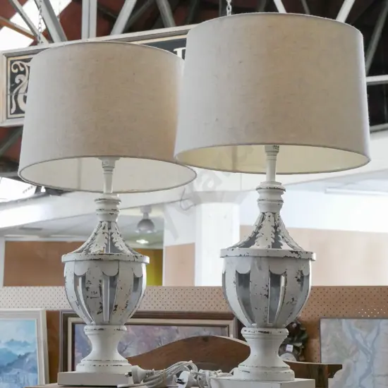 pair of matching table lamps H-730