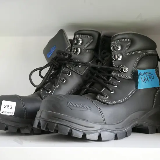 Blundstone size 9 steel cap boots