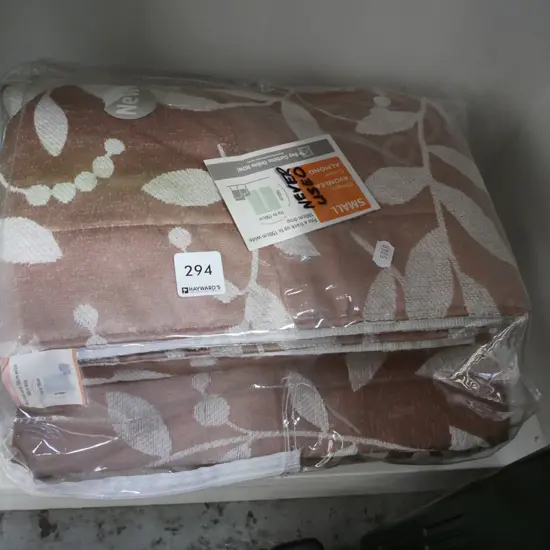 small as-new curtains - up to W-1500 L-1600